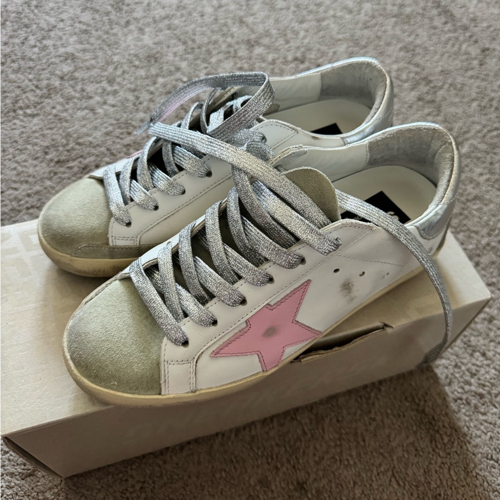 Golden goose superstar shoes